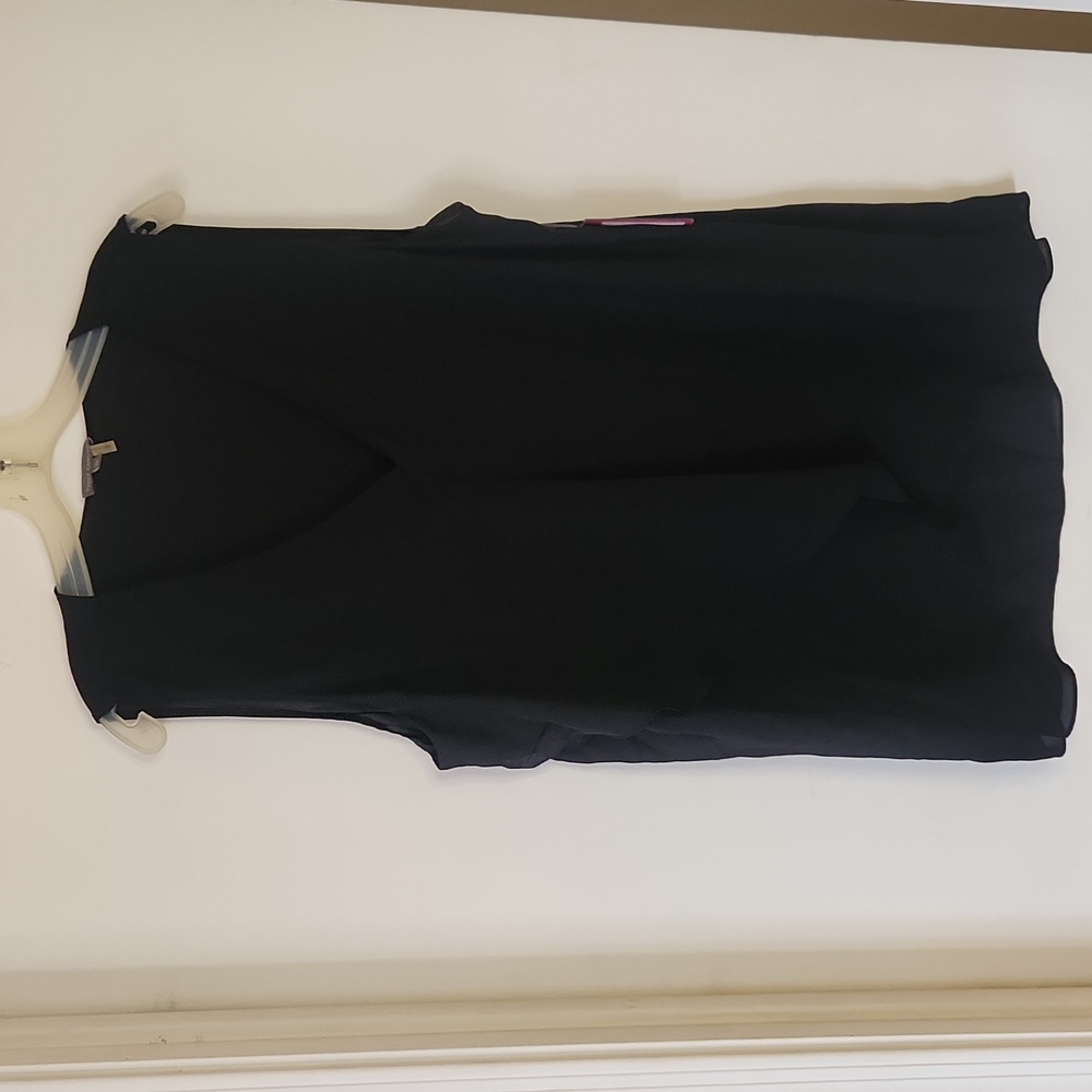 VINCE CAMUTO XL BLACK LOW CUT TOP NWT